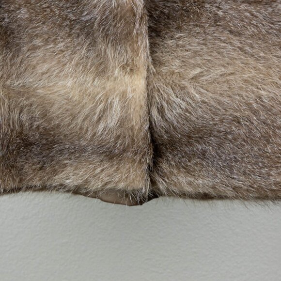 Modern Luxe Faux Fur Vest 🤎 Tan + Cream Collar - Picture 5 of 10
